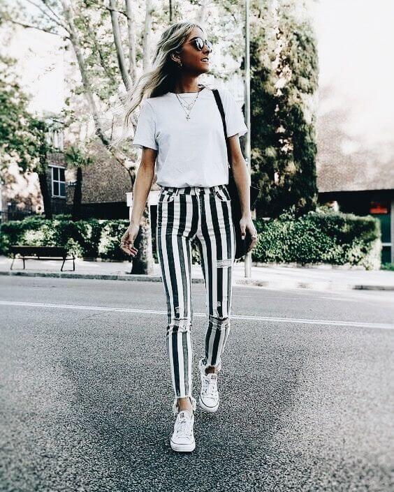 Vertical striped jeans to look taller