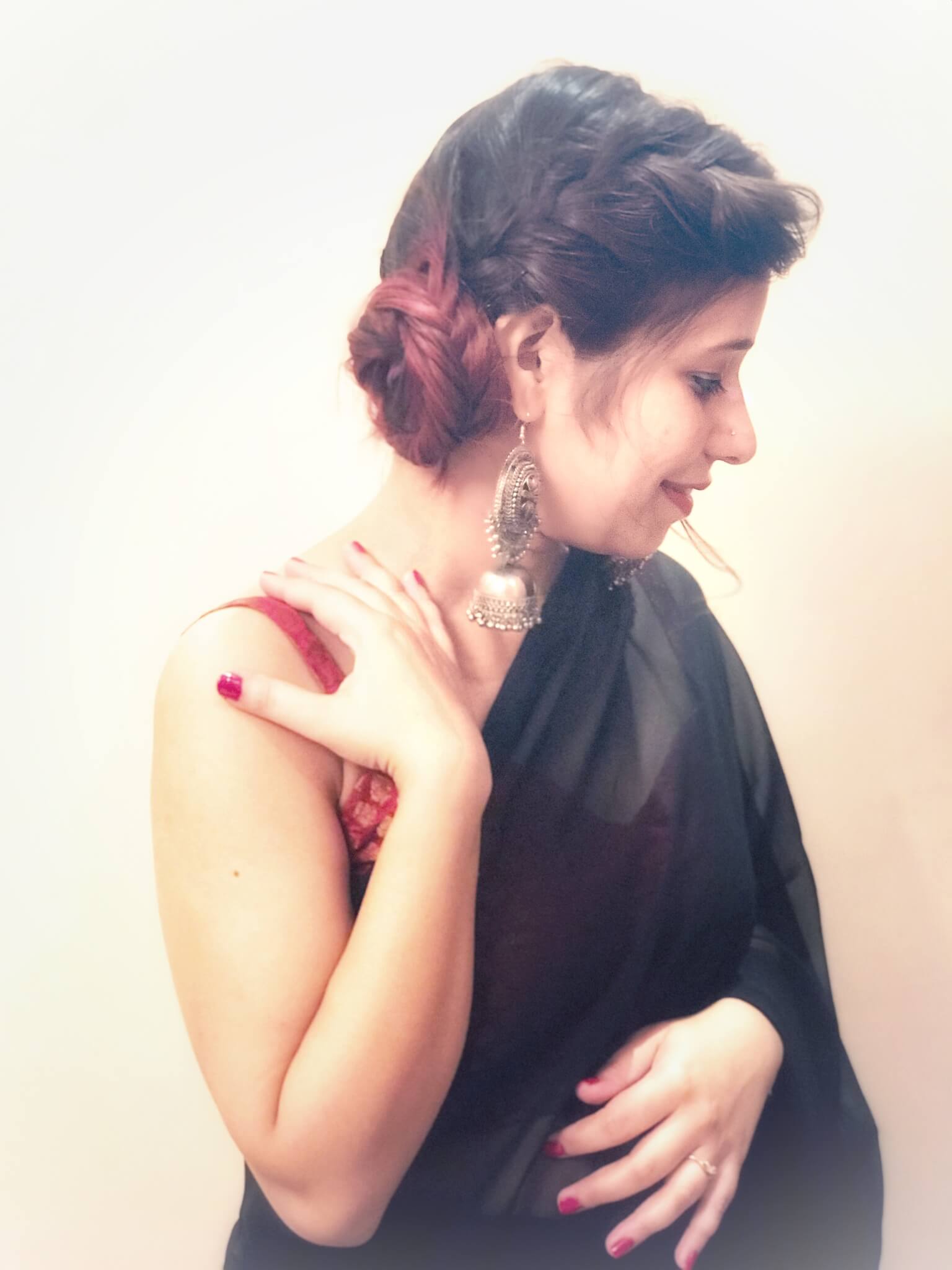 23 Divine Hairstyles To Complement Your Saree